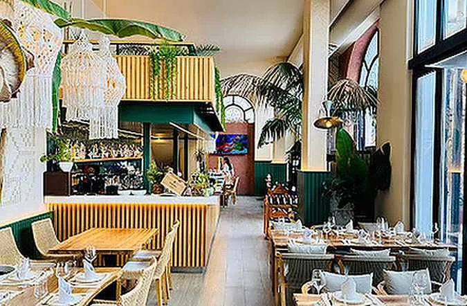saly-restaurant-plazh